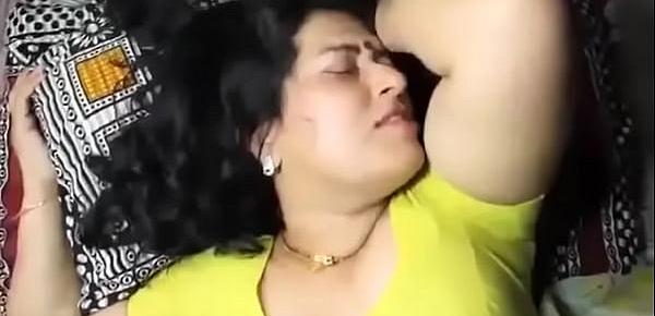  homely aunty  and neighbour uncle in chennai having sex